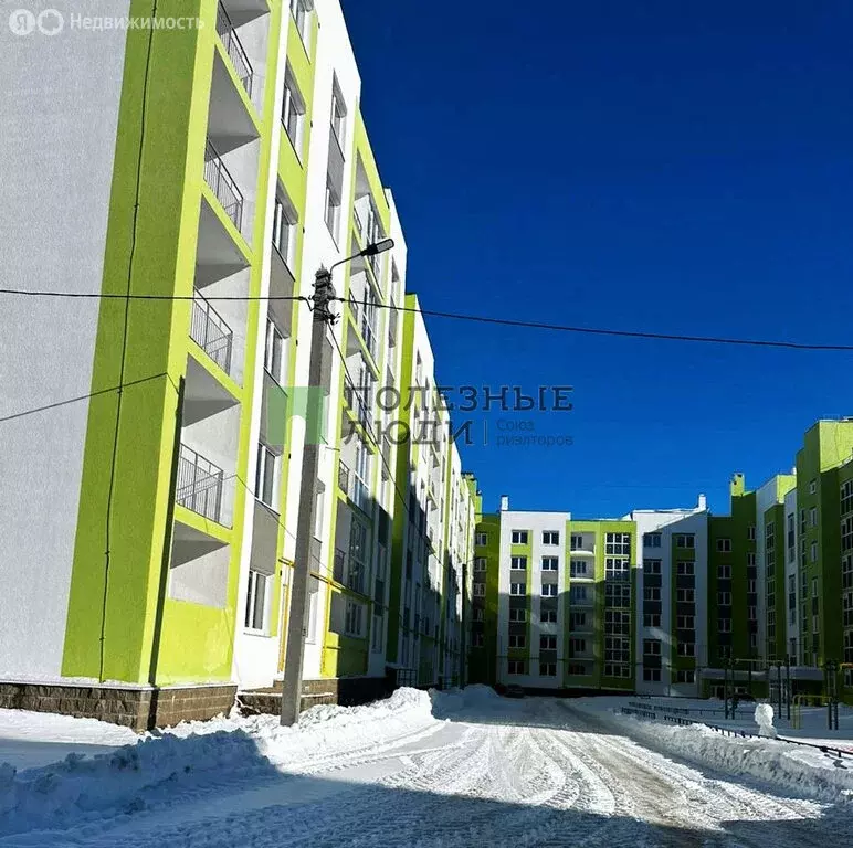 2-комнатная квартира: село Миловка, проспект Чижова, 6 (49.5 м) - Фото 0