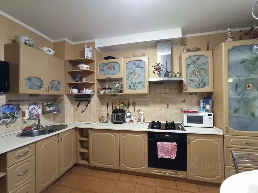 3-к кв. Саратовская область, Энгельс Пролетарская ул., 1 (74.3 м) - Фото 0
