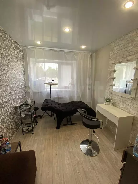 Комната 10 м в 1-к., 2/2 эт. - Фото 0