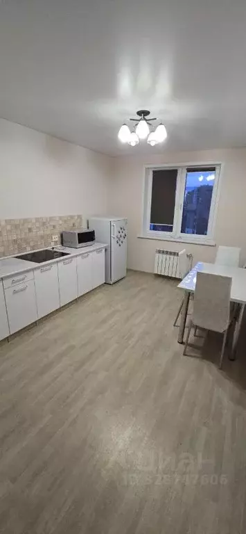 2-к кв. Татарстан, Казань просп. Ильгама Шакирова, 17 (42.3 м) - Фото 1