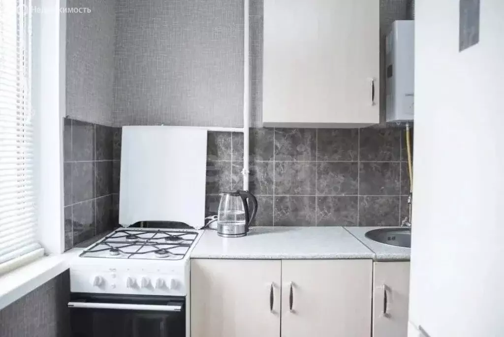 1-комнатная квартира: Казань, улица Лушникова, 7 (31.5 м) - Фото 2