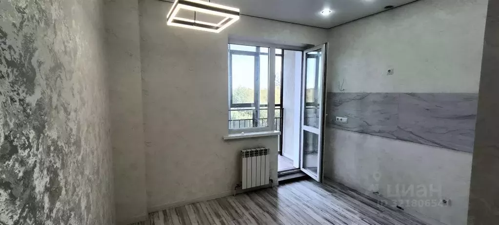 2-к кв. Омская область, Омск ул. 3-я Енисейская, 32 (55.0 м) - Фото 1