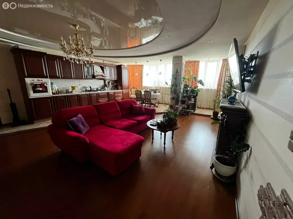 3-комнатная квартира: Якутск, улица Чехова, 35 (130.7 м) - Фото 0