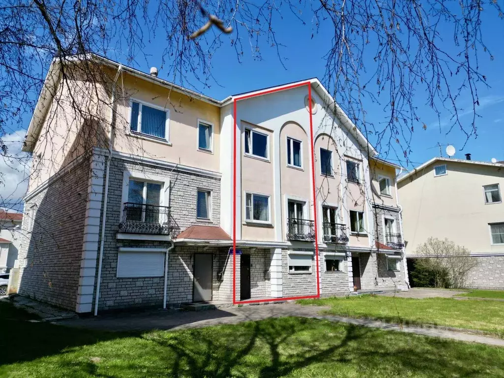 Таунхаус в Карелия, Петрозаводск ул. Еремеева, 42 (253 м) - Фото 1