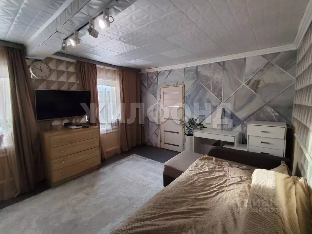 Дом в Алтайский край, Барнаул городской округ, Ползуново ст. ул. ... - Фото 1