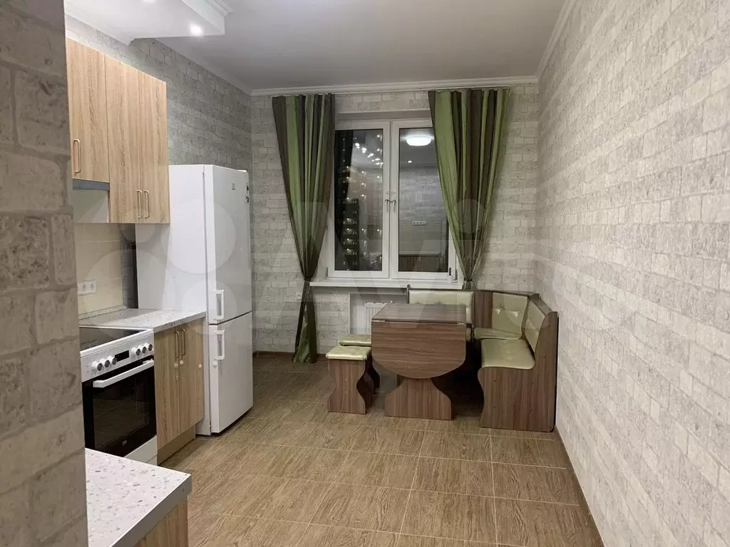 1-к. квартира, 56,5 м, 7/26 эт. - Фото 0