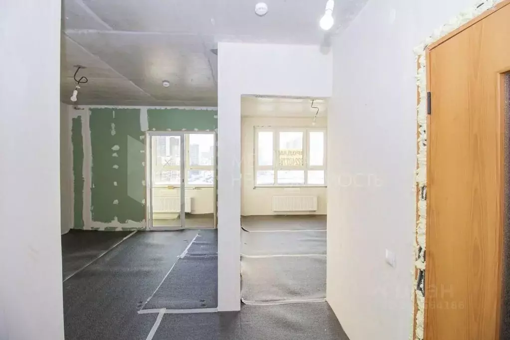 1-к кв. Тюменская область, Тюмень ул. Василия Малкова, 10 (35.3 м) - Фото 1