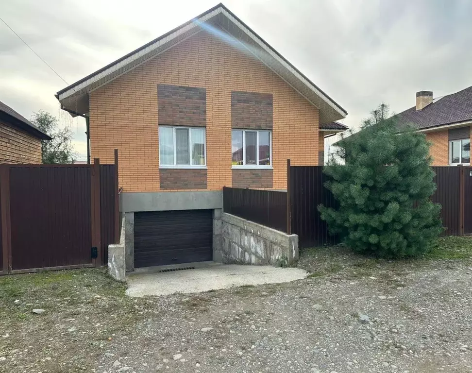 Дом в Хакасия, Абакан ул. Владимира Высоцкого (194 м) - Фото 1