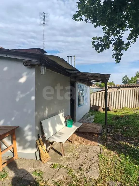 Дом в Белгородская область, Вейделевка рп ул. Советская, 50 (77 м) - Фото 1