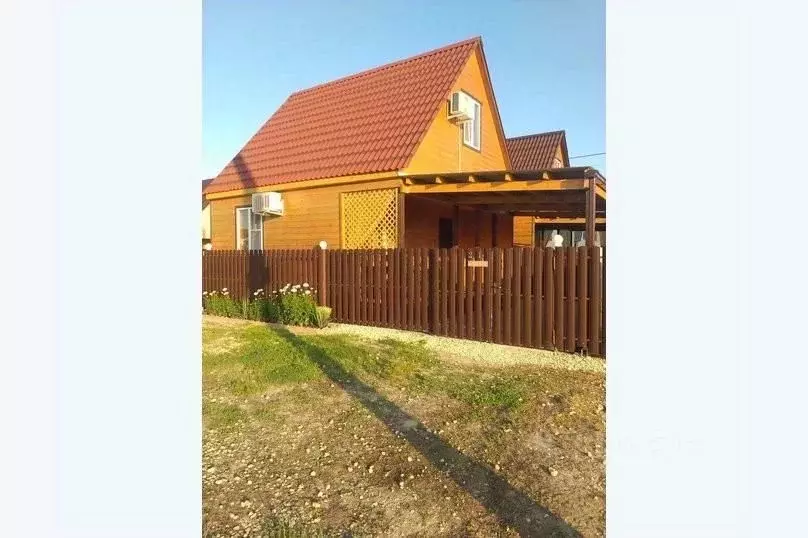 Дом в Краснодарский край, Темрюкский район, Голубицкое с/пос, ... - Фото 0