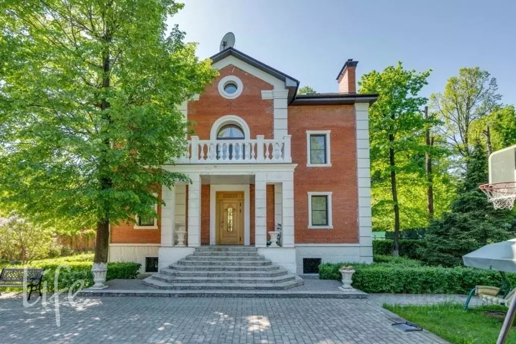 Дом в Москва пос. Абабурово, ул. Ломоносова (770 м) - Фото 2