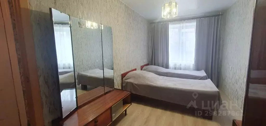 2-к кв. Ленинградская область, Приозерск ул. Ленина, 30 (50.0 м) - Фото 0