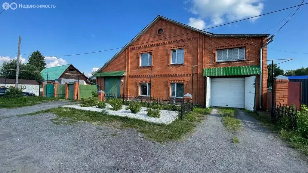 Дом в Заводоуковск, Садовая улица, 7 (250 м) - Фото 0