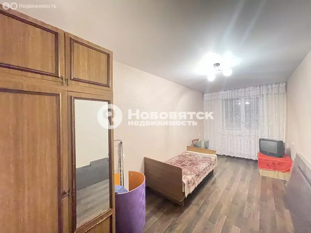 2-комнатная квартира: Киров, Нововятский район, Советская улица, 74 ... - Фото 0