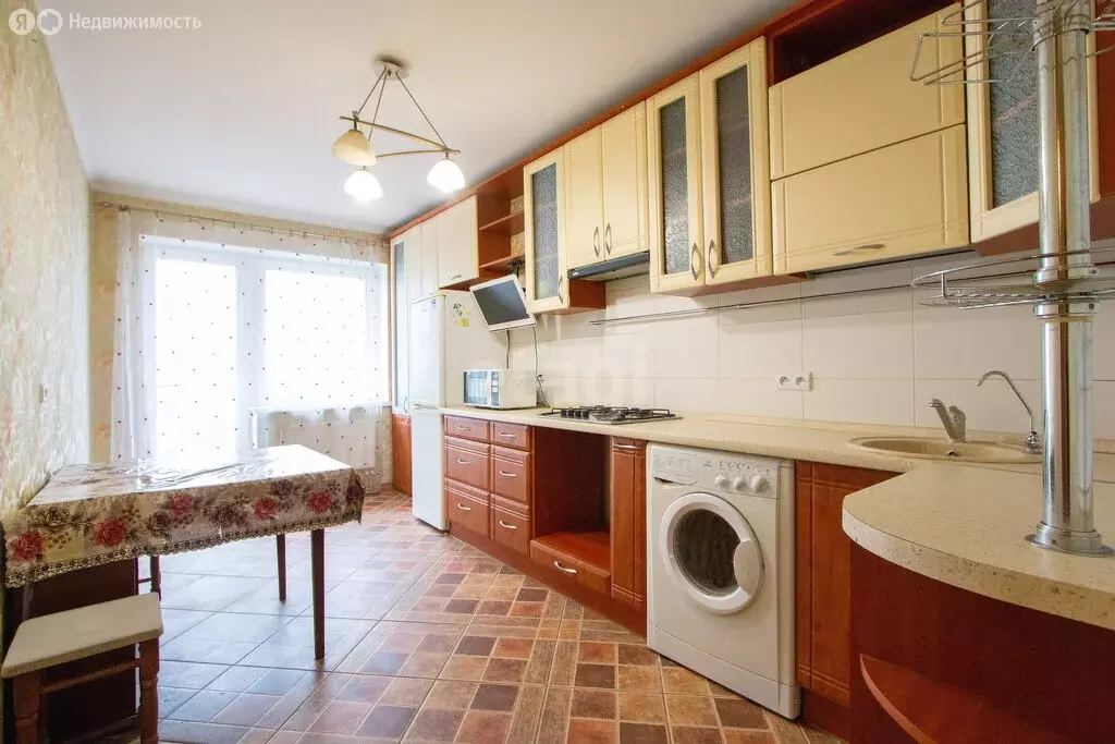 1-комнатная квартира: Калининград, Балашовская улица, 3 (42 м) - Фото 1