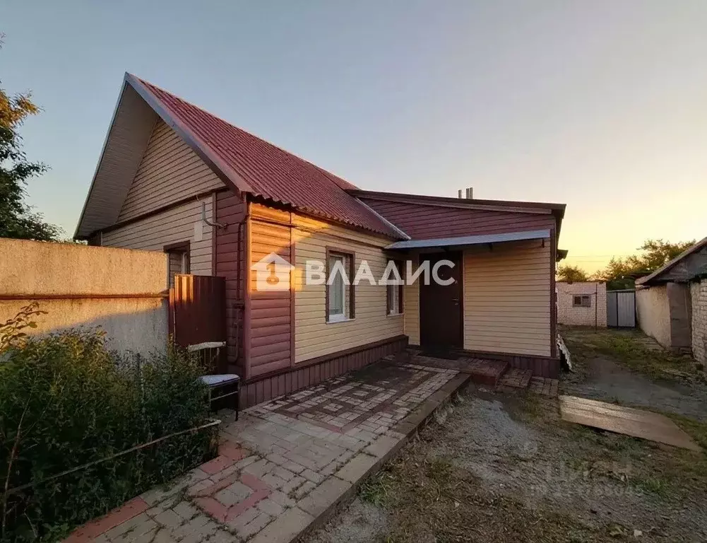 Дом в Белгородская область, Ивня рп ул. Десницкого (72 м) - Фото 1