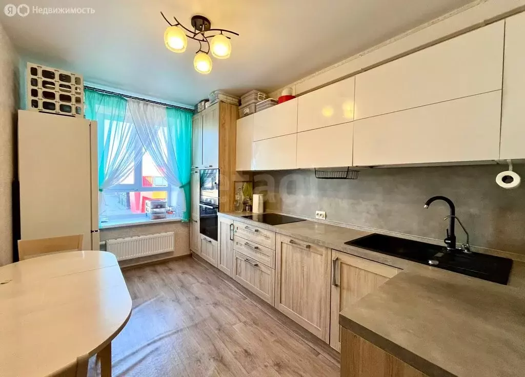 3-комнатная квартира: Пермь, Уинская улица, 68 (61.7 м) - Фото 2