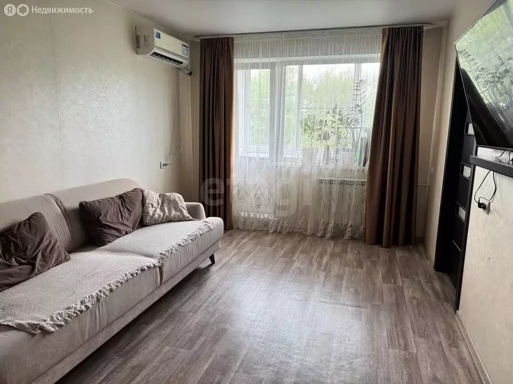 3-комнатная квартира: Кемерово, Волгоградская улица, 28 (55 м) - Фото 0