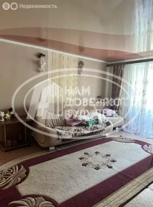 3-комнатная квартира: Чернушка, Красноармейская улица, 102А (59 м) - Фото 1