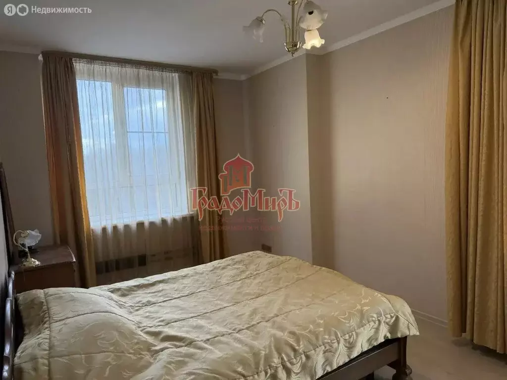 2-комнатная квартира: Лобня, Окружная улица, 11к4 (69 м) - Фото 1