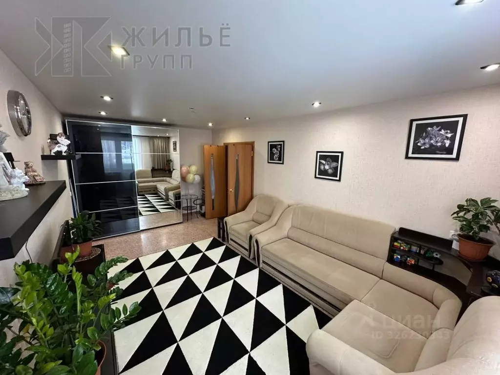 2-к кв. Татарстан, с. Пестрецы ул. 65 лет Победы, 14 (60.0 м) - Фото 1