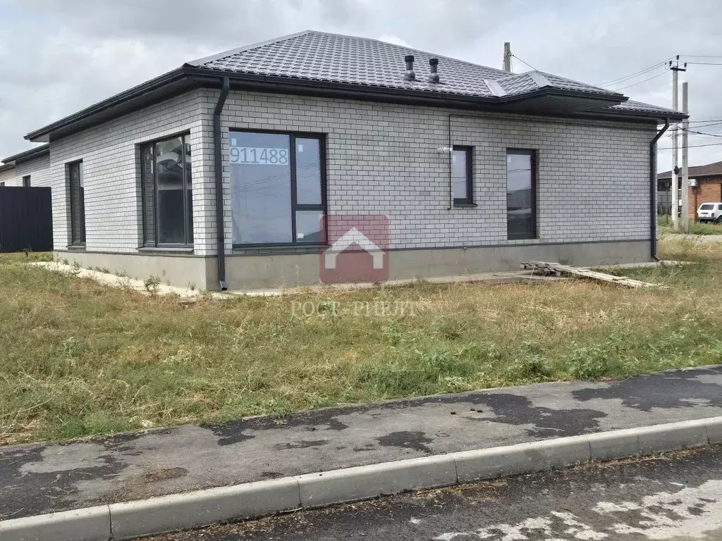 Дом в Саратовская область, с. Усть-Курдюм ул. Подсолнечная, 2 (129 м) - Фото 1