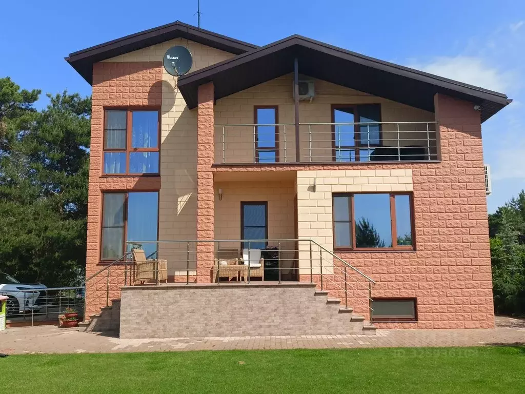 Дом в Московская область, Серпухов городской округ, д. Прилуки 40 (260 ... - Фото 1