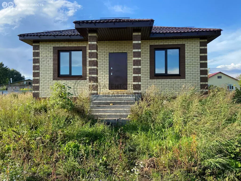 Дом в посёлок городского типа Аксубаево, улица 60 лет Октября, 13А ... - Фото 2