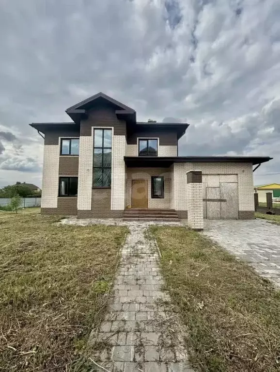 Дом в Белгородская область, Строитель Яковлевский городской округ, ул. ... - Фото 1