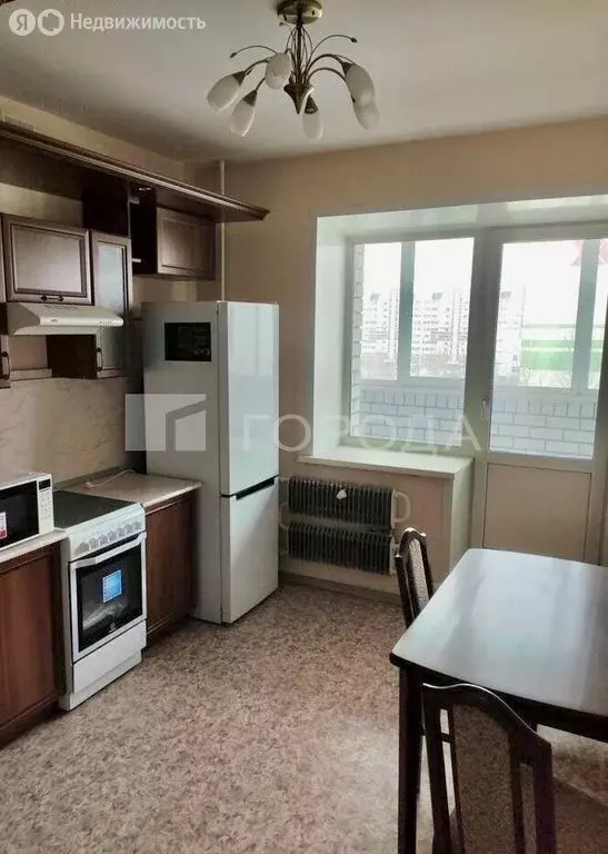 2-комнатная квартира: Барнаул, Власихинская улица, 81 (66 м) - Фото 1