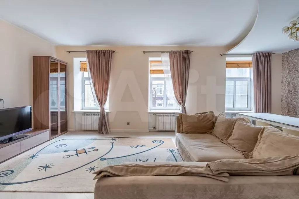 4-к. квартира, 150 м, 4/5 эт. - Фото 1