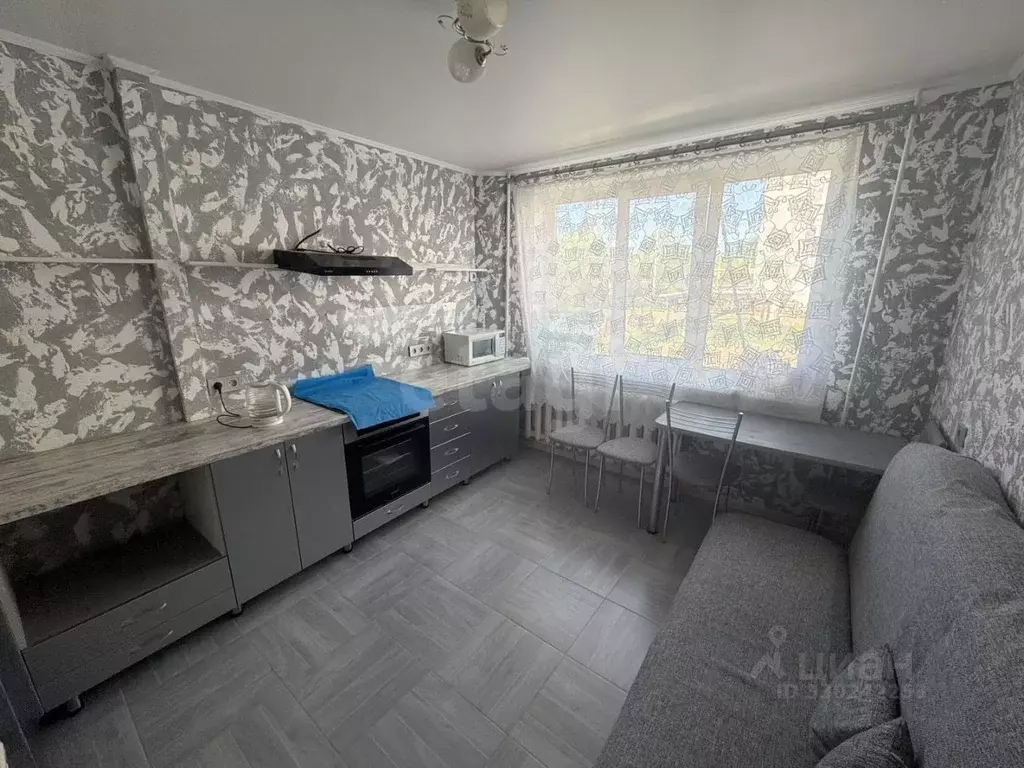 3-к кв. Коми, Микунь Усть-Вымский район, Молодежная ул., 8 (58.8 м) - Фото 1