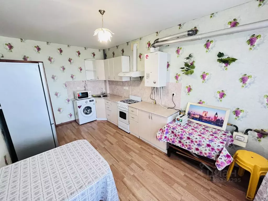 1-к кв. Саратовская область, Саратов ул. Имени Н.В. Исаева, 2А (41.5 ... - Фото 2