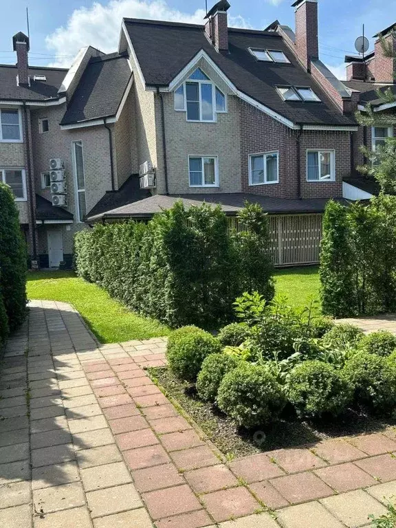 Квартира, 5 и более комнат, 226.2 м - Фото 1