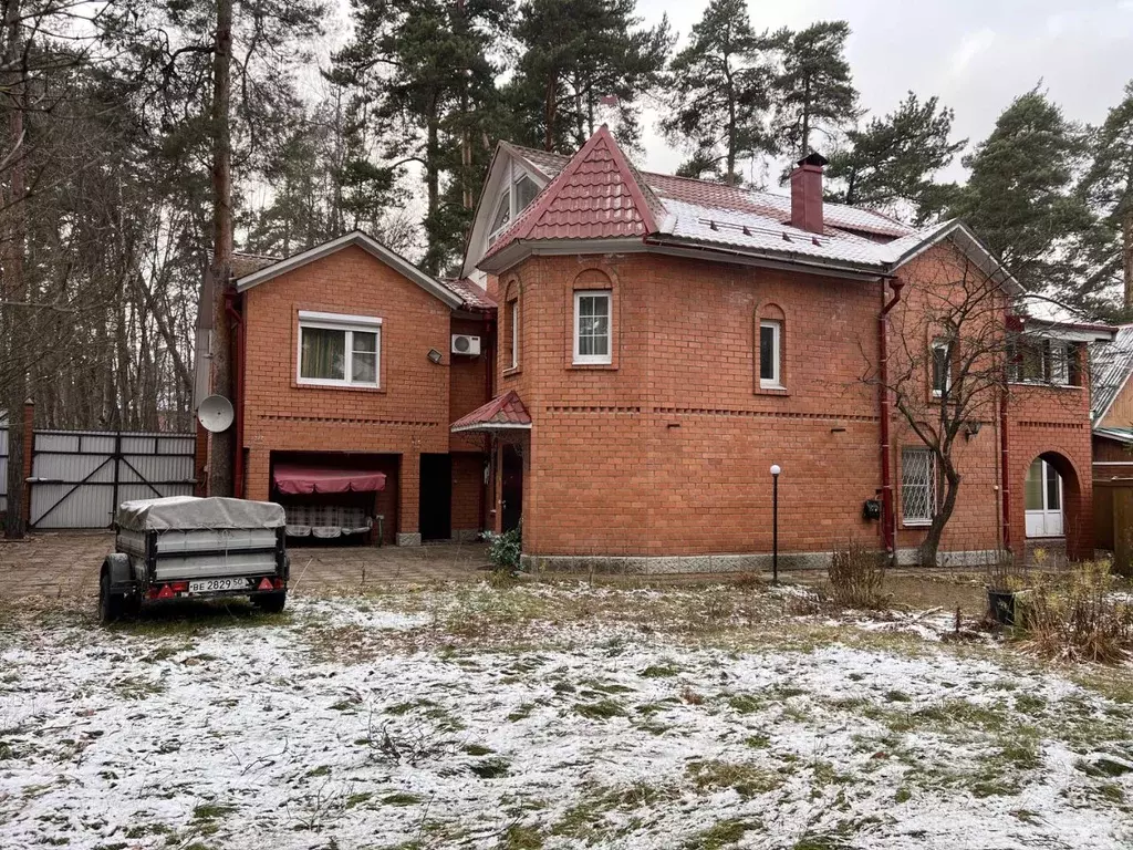 Дом в Московская область, Люберцы городской округ, Малаховка рп ш. ... - Фото 1