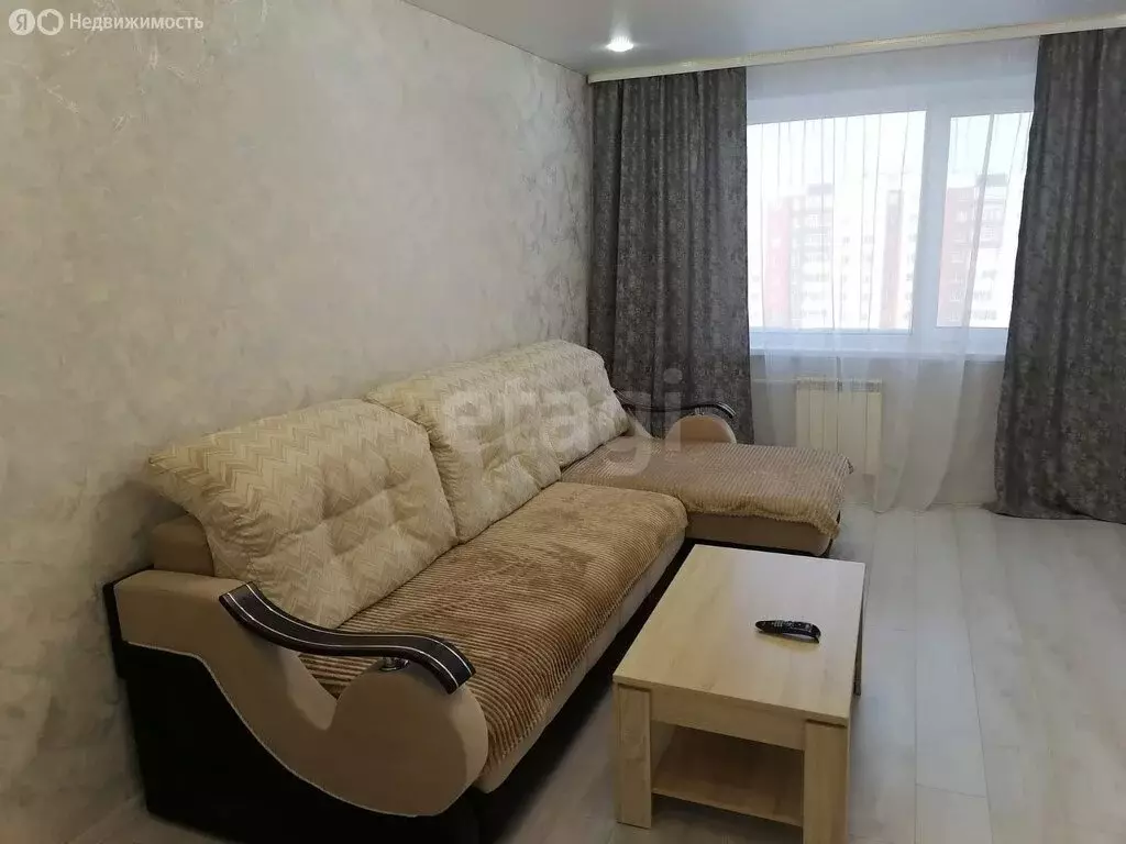 3-комнатная квартира: Тобольск, 8-й микрорайон, 16 (67 м) - Фото 1