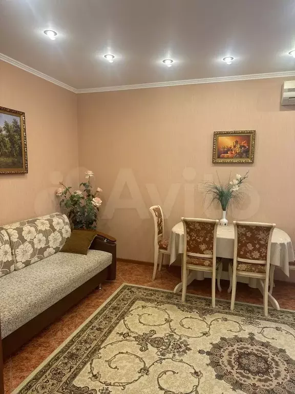 1-к. квартира, 60 м, 5/9 эт. - Фото 1