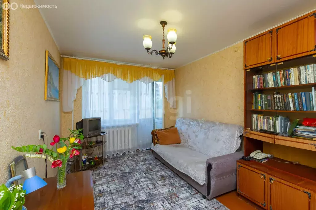 2-комнатная квартира: Тюмень, улица Беляева, 19 (40.6 м) - Фото 1