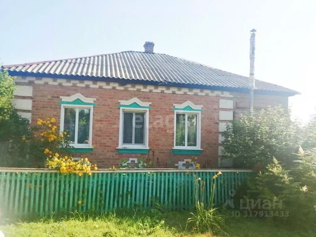 Дом в Белгородская область, Валуйский муниципальный округ, с. ... - Фото 0