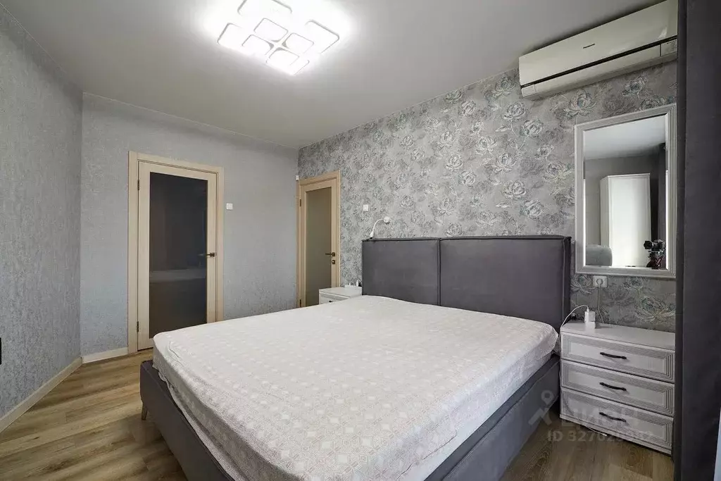 3-к кв. Челябинская область, Челябинск ул. Скульптора Головницкого, 14 ... - Фото 1