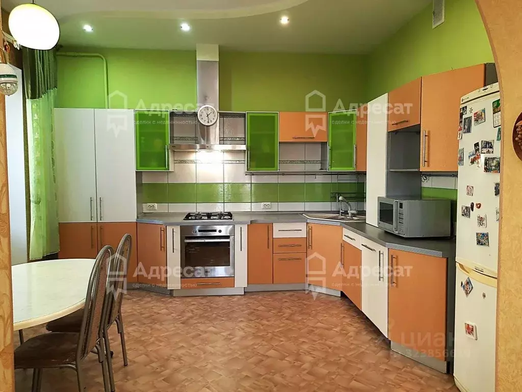 2-к кв. Волгоградская область, Волгоград ул. Космонавтов, 36 (80.3 м) - Фото 2