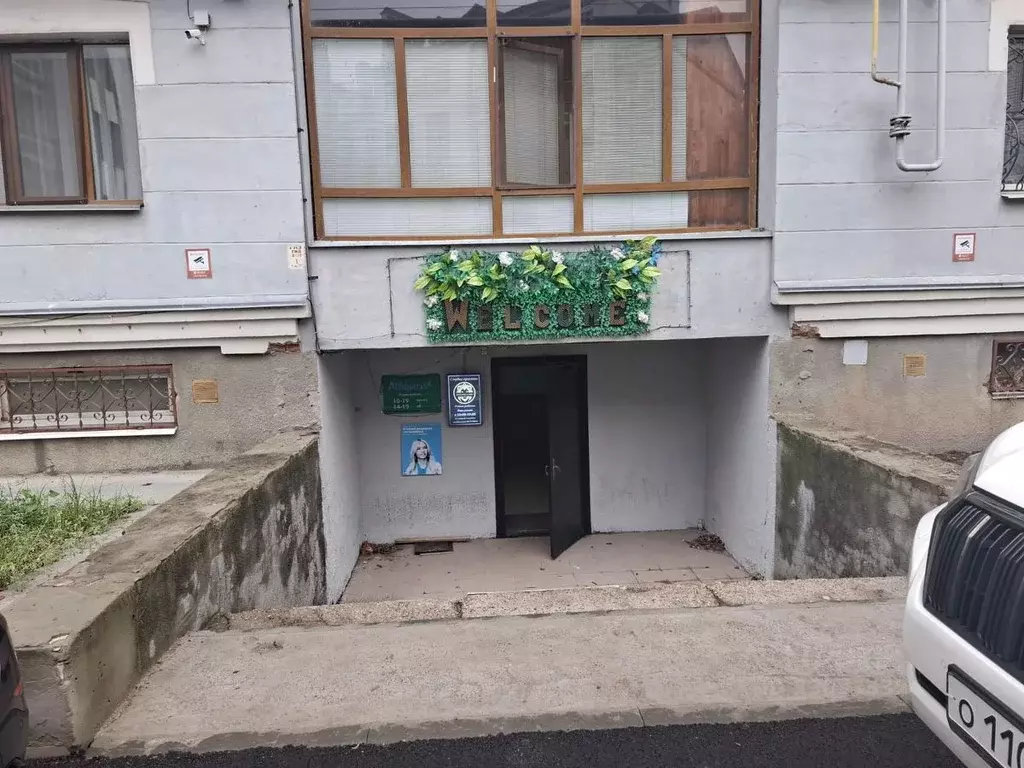 Помещение свободного назначения в Татарстан, Казань ул. Мулланура ... - Фото 1
