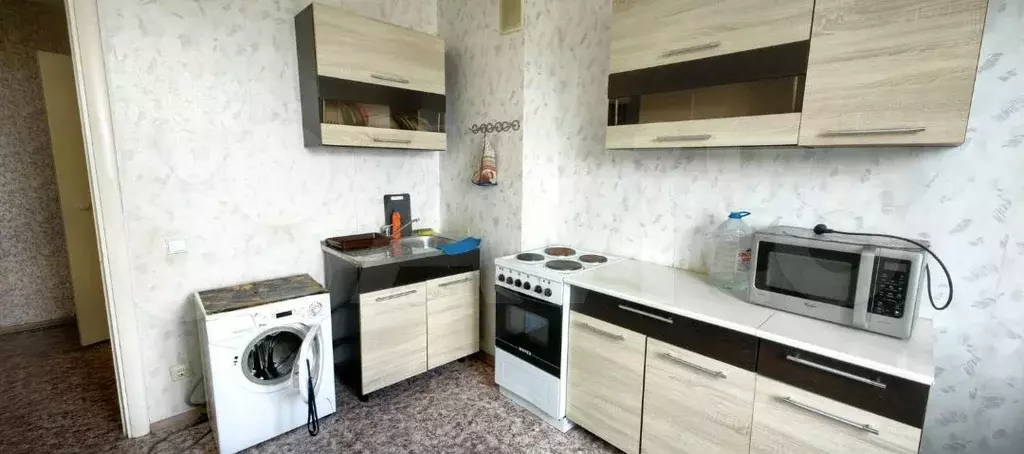 1-к. квартира, 42 м, 15/17 эт. - Фото 0