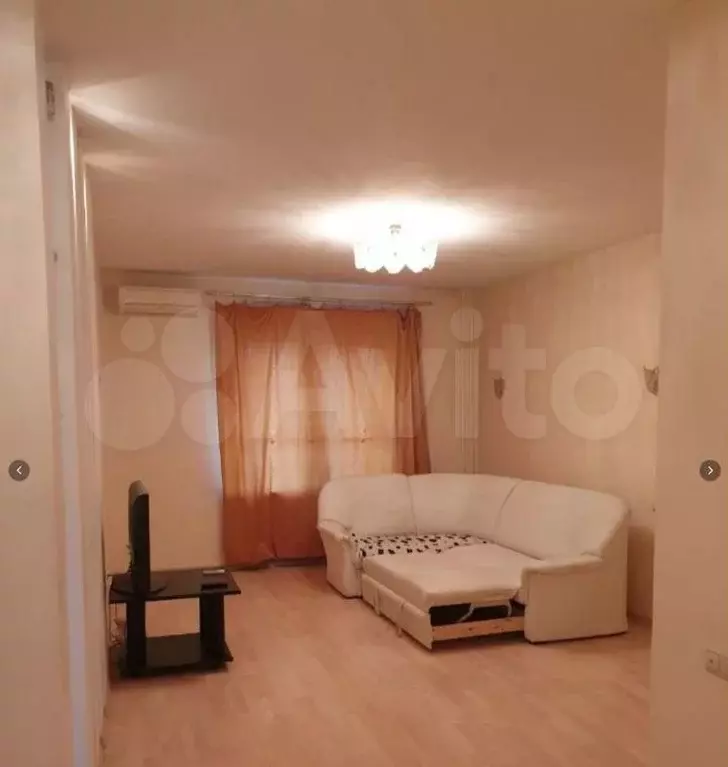 1-к. квартира, 60 м, 8/15 эт. - Фото 1