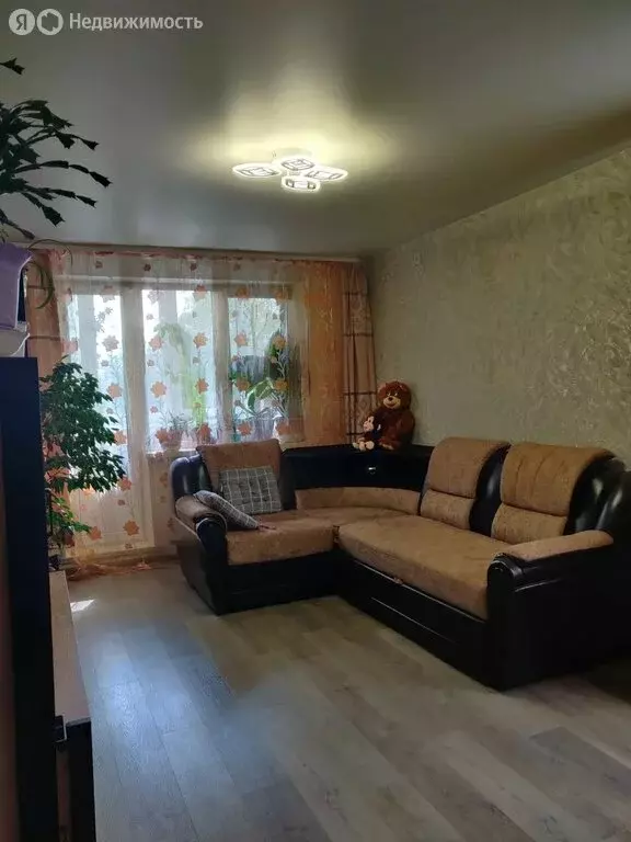 2-комнатная квартира: Артём, улица Ленина, 5/3 (42.2 м) - Фото 1