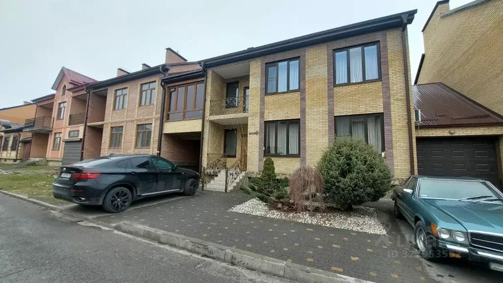 Дом в Северная Осетия, Владикавказ ул. Сиреневая (350 м) - Фото 1