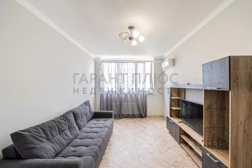 2-к кв. Липецкая область, Липецк ул. Фрунзе, 81 (65.0 м) - Фото 1