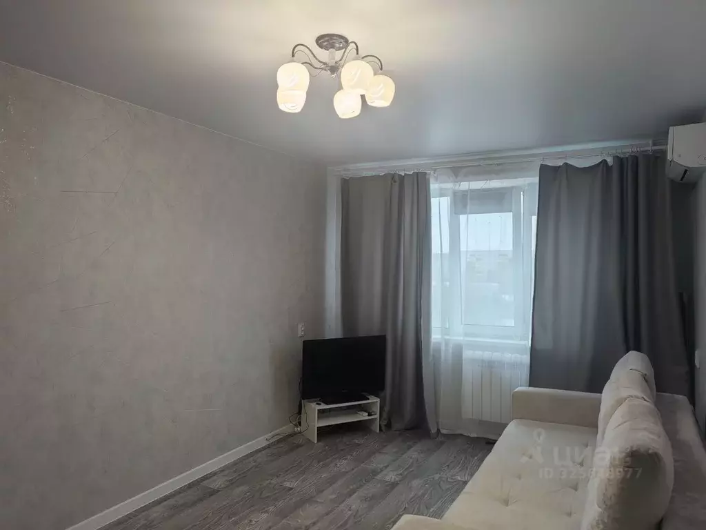 1-к кв. Омская область, Омск 6-й мкр, бул. Зеленый, 7 (30.0 м) - Фото 1