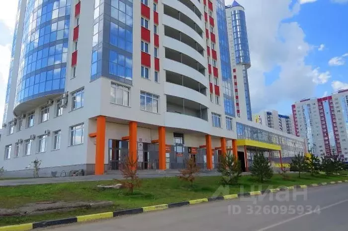 3-к кв. Тюменская область, Тюмень ул. Федюнинского, 64к1 (79.9 м) - Фото 2