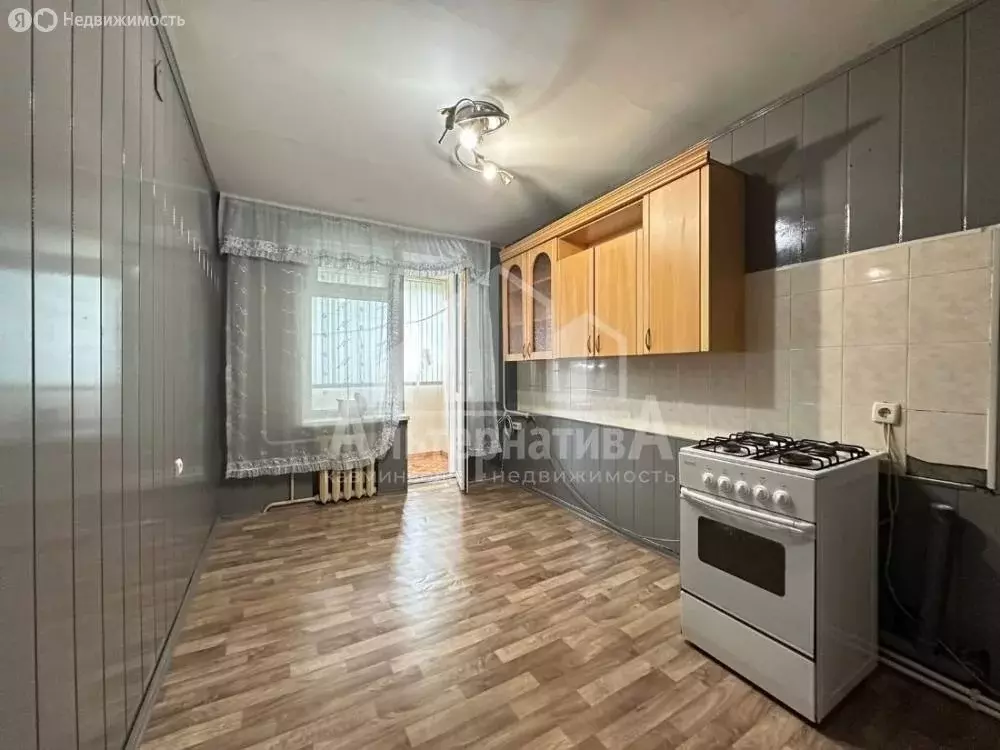 3-комнатная квартира: Кисловодск, улица Фоменко, 104 (75 м) - Фото 1